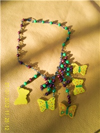 9afba75a-Leptirići oko vrata.JPG